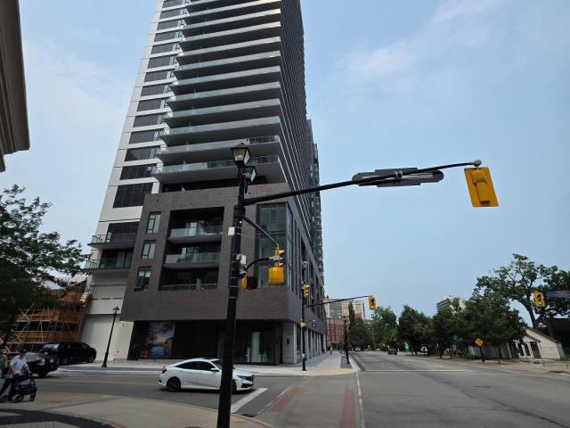 1702 2075 Lakeshore Road, Burlington | 1Beds/1Bath, Condo, $2,300/mo | Condos. Ca