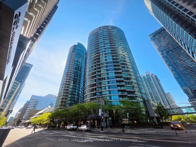 1703 Front Street W, Toronto, ON, M5V 3R7 condo for sale | Listing ID C13220 | Royal LePage