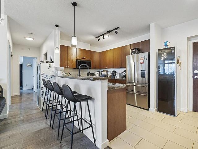 1703 15 E Royal Avenue New Westminster, British Columbia
