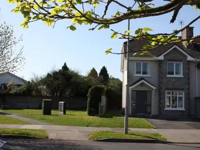 170 Clochóg, Oranmore, Galway
