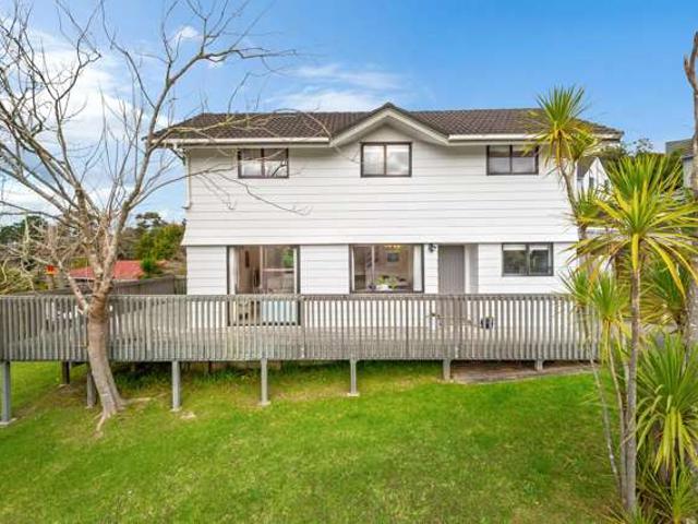 1/70 Ayton Drive, Totara Vale, North Shore City