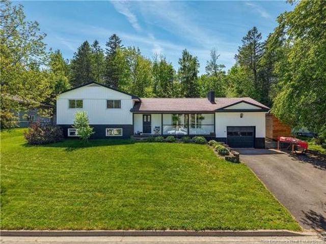 170 Oxford St, Fredericton, NB, E3B 2W5 house for sale | Listing ID NB141484 | Royal LePage