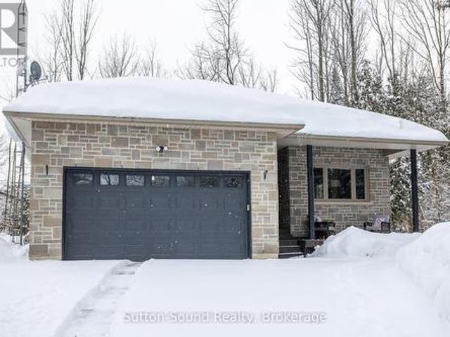 170 Lakeshore Road, Georgian Bluffs, ON, N0H 2T0 house for sale | Listing ID X11957 | Royal LePage