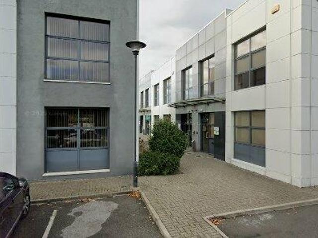 170 m2 office space for rent in Dublin 17