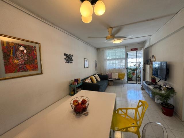170 Stirling Road HDB Apartment For Sale, $399,000, 2 Bed 1 Bath 645 sqft $619.00 psf