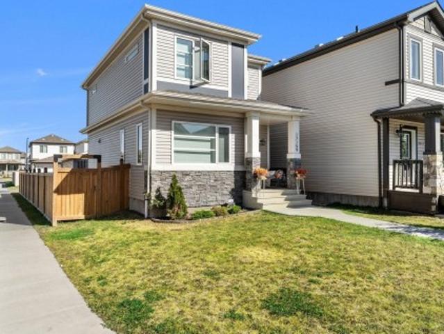 1715 Street, Edmonton, AB, T5Z 0J1 house for sale | Listing ID E4490 | Royal LePage