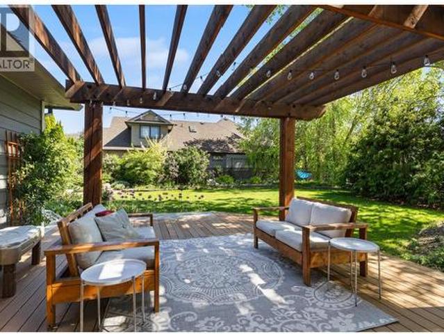 1717 Canyon View Court, Kelowna, BC, V1W 4A2 house for sale | Listing ID 10395 | Royal LePage