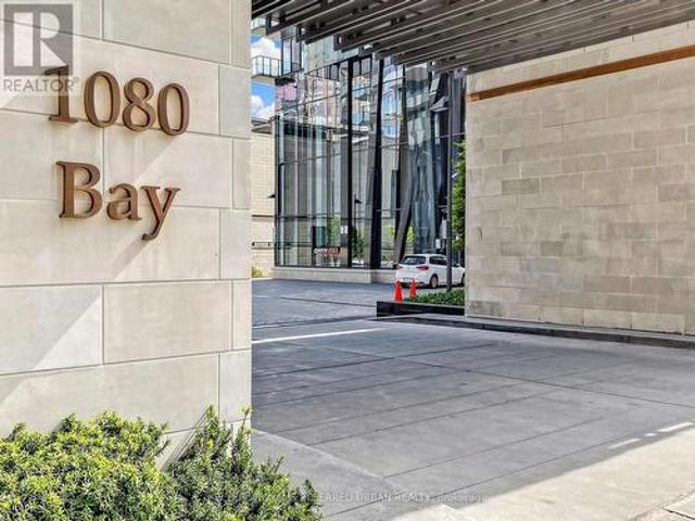 1710 1 Bay Street, Toronto, ON, M5S 0A5 condo for sale | Listing ID C13615 | Royal LePage