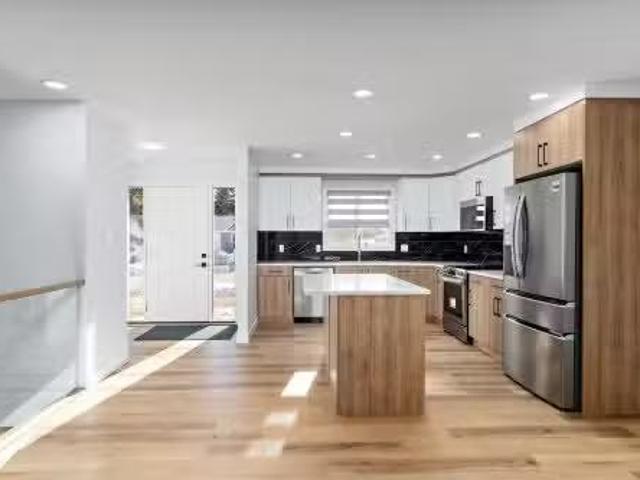 17116 81 Avenue, Edmonton, AB, T5T 0B7 house for sale Listi.