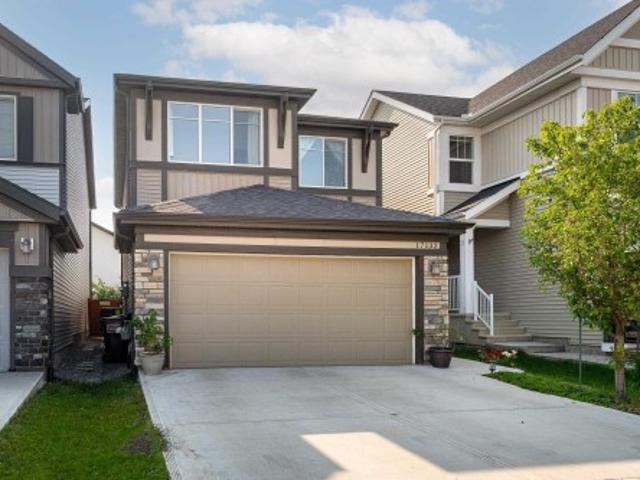 1713 Street Nw, Edmonton, AB, T5Y 3T6 house for sale | Listing ID E4500 | Royal LePage
