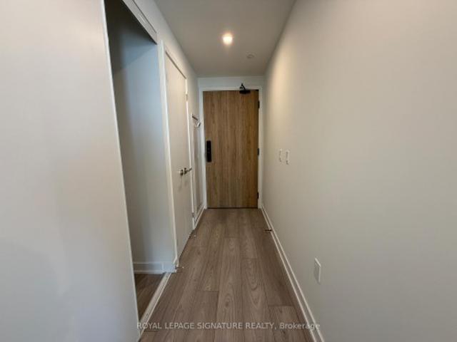 1713 1 Fairview Road E, Mississauga, ON, L5A 4C6 lease for lease | Listing ID W13040 | Royal LePage