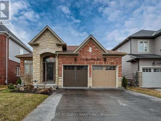 171 Gold Park Gate, Essa, ON, L3W 0B4 house for sale | Listing ID N12051 | Royal LePage