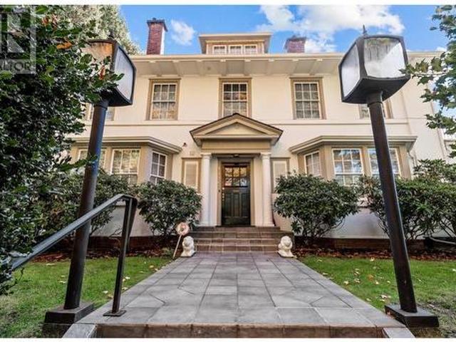 1726 32Nd Avenue W, Vancouver, BC, V6J 3A7 house for sale | Listing ID R2980 | Royal LePage