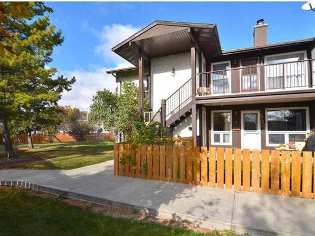 17205 92 AV NW Edmonton Alberta