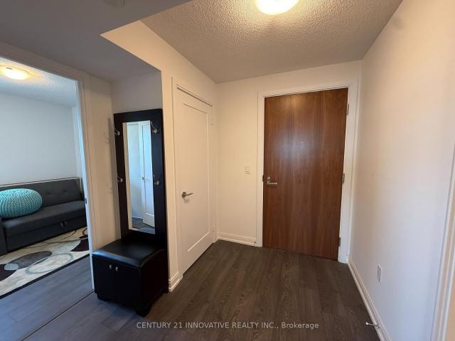 1723 Village Green Square, Scarborough | 2+1Beds/2Bath, Condo, $2,600/mo | Condos. Ca