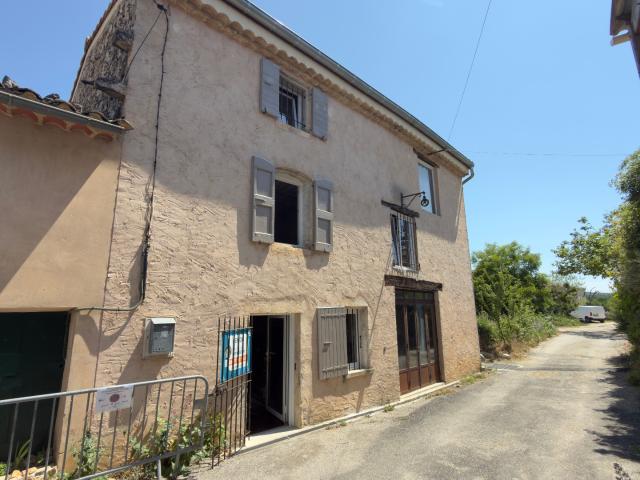 172 m2 Grand potentiel Toiture neuve 10 couchages Jardinet
