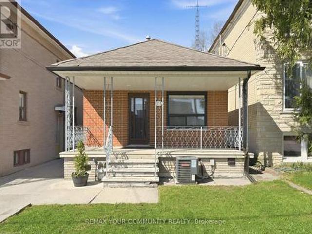 172 Times Road, Toronto, ON, M6B 3M6 house for sale | Listing ID W13203 | Royal LePage