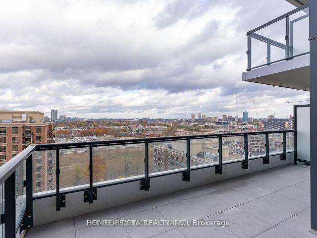 1739 20 Inn On The Park Drive