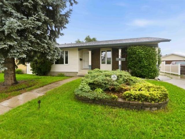 17303 Street, Edmonton, AB, T5H 3H5 house for sale | Listing ID E4496 | Royal LePage
