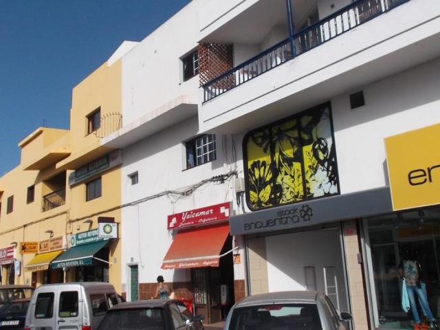 Local en La Camella