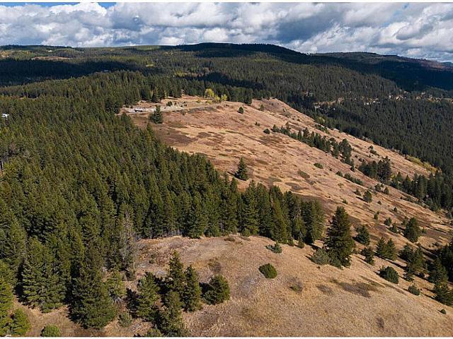1733 Huckleberry Road Kelowna, British Columbia