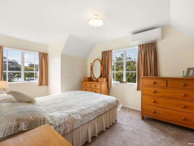1/73 Botany Road, Botany Downs, Manukau City