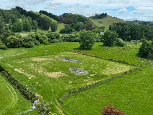 1745B Longbush Road, Gladstone, Carterton