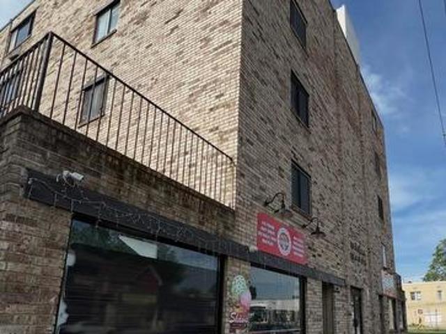 1747 1 University Avenue W, Windsor, ON, N9B 1C5 investment for sale | Listing ID X13463 | Royal LePage