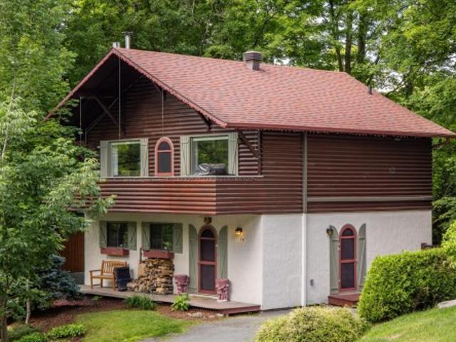 174 Rue Des Deux Montagnes, Bromont, QC, J2L 1N8 Luxury House for sale | Listing ID 25392 | Royal LePage Carriage Trade Luxury Properties