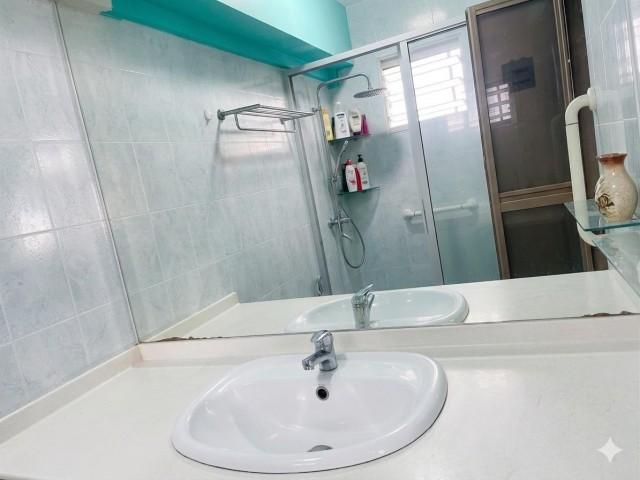174A Edgedale Plains HDB Apartment For Sale, $670,000, 3 Bed 2 Bath 1,184 sqft $566.00 psf