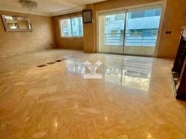175837 Appt à louer à 16000DH à Racine
