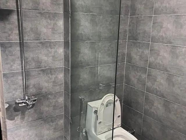 1750 Ft² Flat for Rent