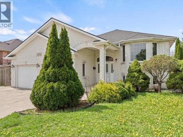 1751 Rankin, Windsor, ON, N9B 3W3 house for sale | Listing ID 26008 | Royal LePage