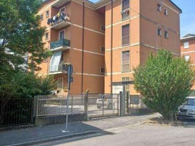 175/2025 U Trilocale all'asta in via Gabrio Casati