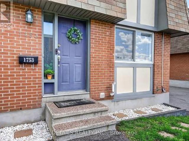1753 Heatherington Road, Ottawa, ON, K1V 8T8 townhouse for sale | Listing ID X13497 | Royal LePage