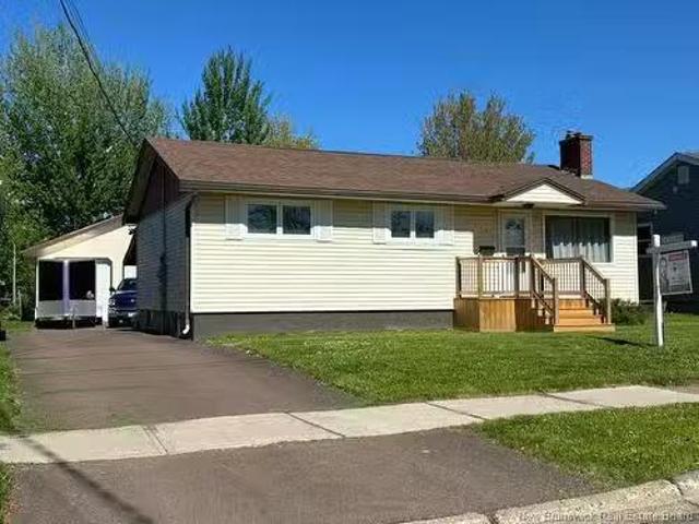 175 Second Ave, Moncton, NB, E1C 7Y5 house for sale Listing.