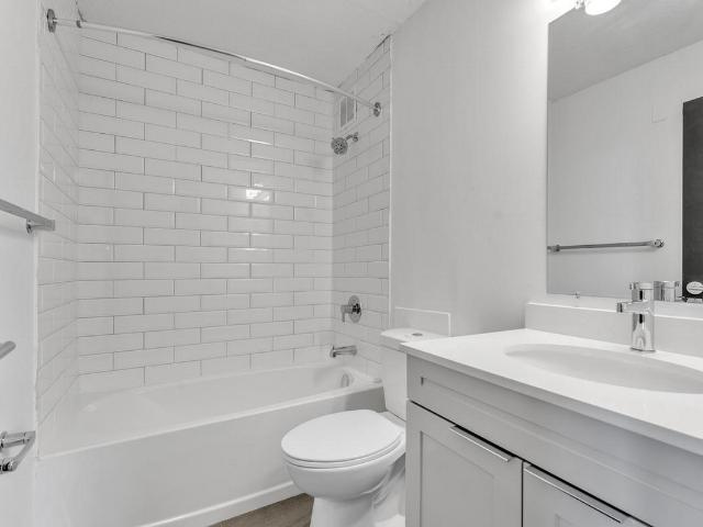 175 Park Street 1 Bedroom Apartment for Rent at 175 Park St, Kingston, ON K7L 5E1 Sunnyside