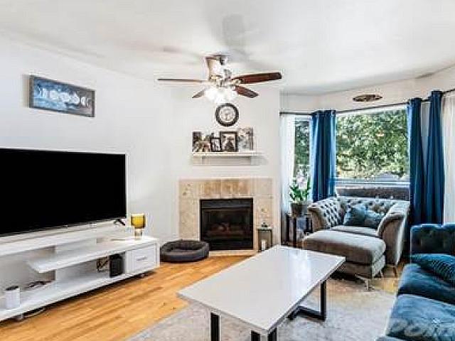 175 W 4th Street North Vancouver, Bc