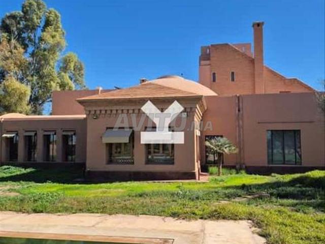 176703 Villa à louer à 65000DH à Palmeraie