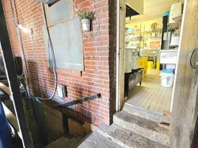 1768 St Clair Avenue W, Toronto, ON, M6N 1J3 commercial for sale | Listing ID W13440 | Royal LePage