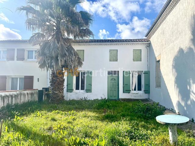 17600 Médis ? Ensemble immobilier à rénover avec beau potent. 117m² Médis