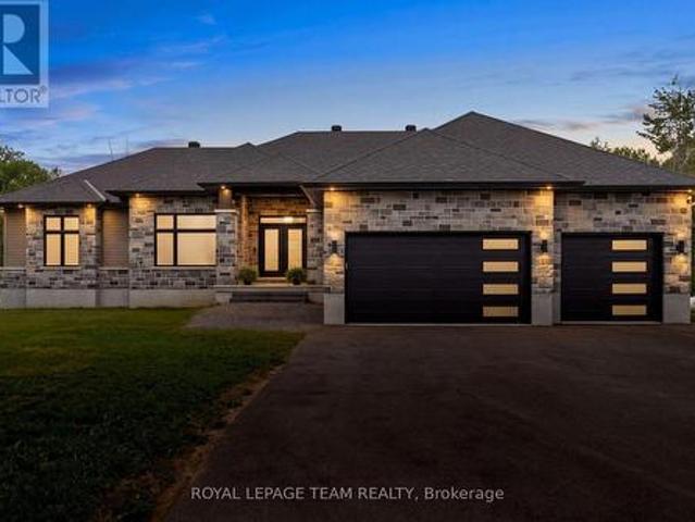 176 Country Meadow Drive, Ottawa, ON, K0A 1L0 house for sale | Listing ID X13594 | Royal LePage