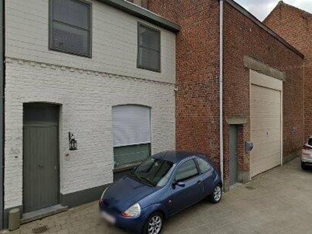 176 m2 apartment for rent in Waregem