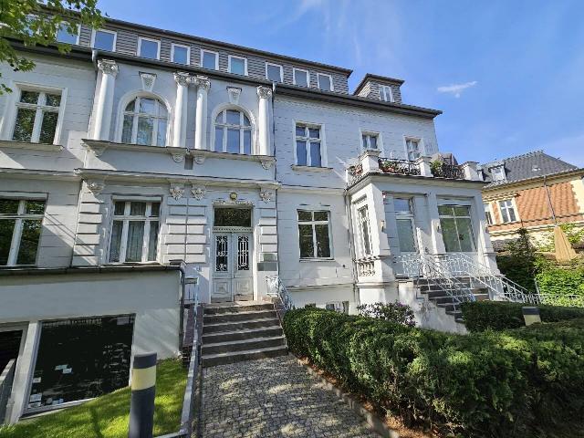 176 m² Wohn / Nutzfläche! Dachgeschosswohnung in Lichterfelder Altbau zu verkaufen!