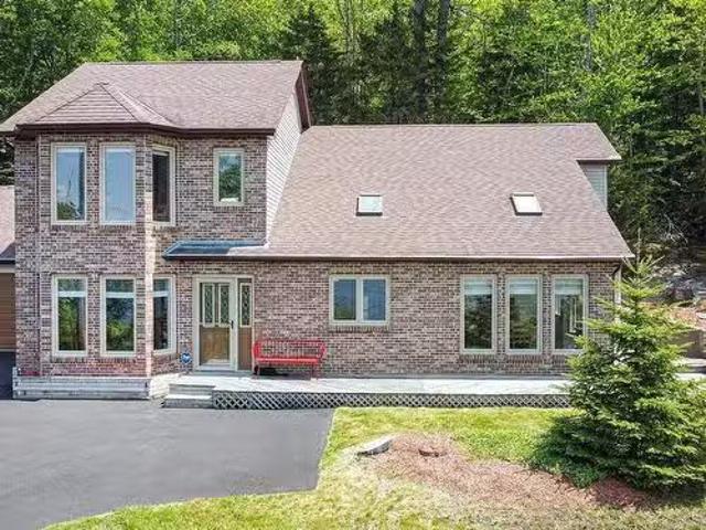 1774 Waverley Road, Waverley, NS, B2R 1Y3 house for sale Li.