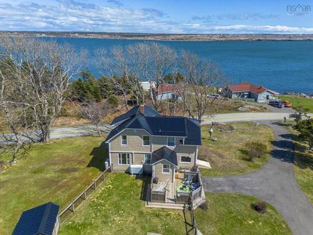 1772 Highway, Cape Forchu, NS, B5A 5G7 house for sale | Listing ID 202618 | Royal LePage