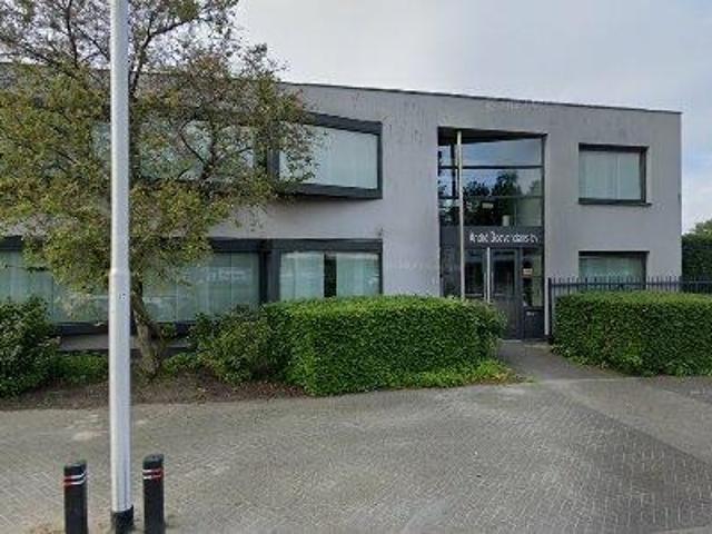 177 m2 office space for rent in Tilburg