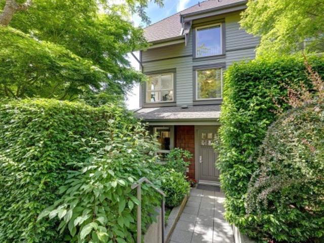 177 W Queens Road, North Vancouver, BC, V7N 2K4 townhouse for sale | Listing ID R3016 | Royal LePage