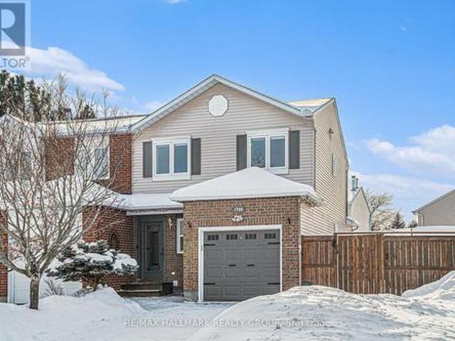 1786 Turnberry Road, Ottawa, ON, K1E 3V1 townhouse for sale | Listing ID X11982 | Royal LePage