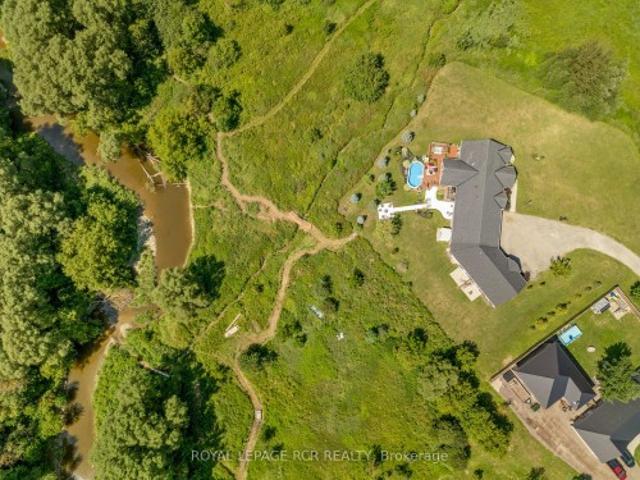 178 Frederick Street W, Wellington North, ON, N0G 1A0 Luxury House for sale | Listing ID X13656 | Royal LePage Carriage Trade Luxury Properties